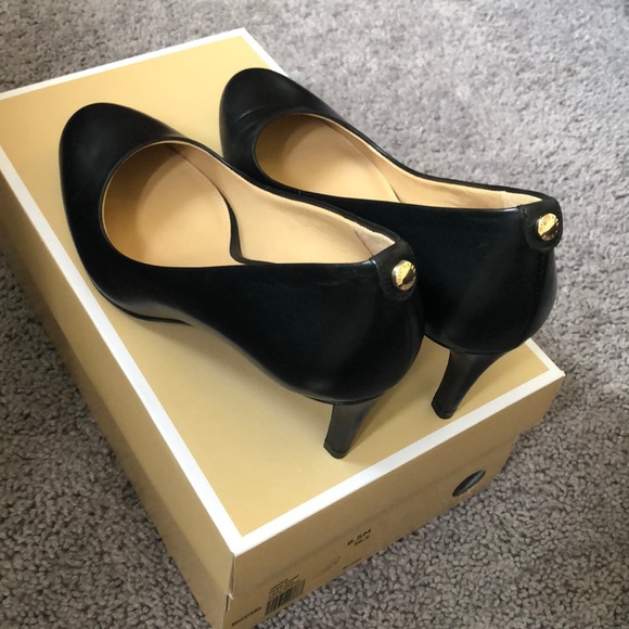 🎉Michael Kors Jenna flex pumps - Picture 4 of 5